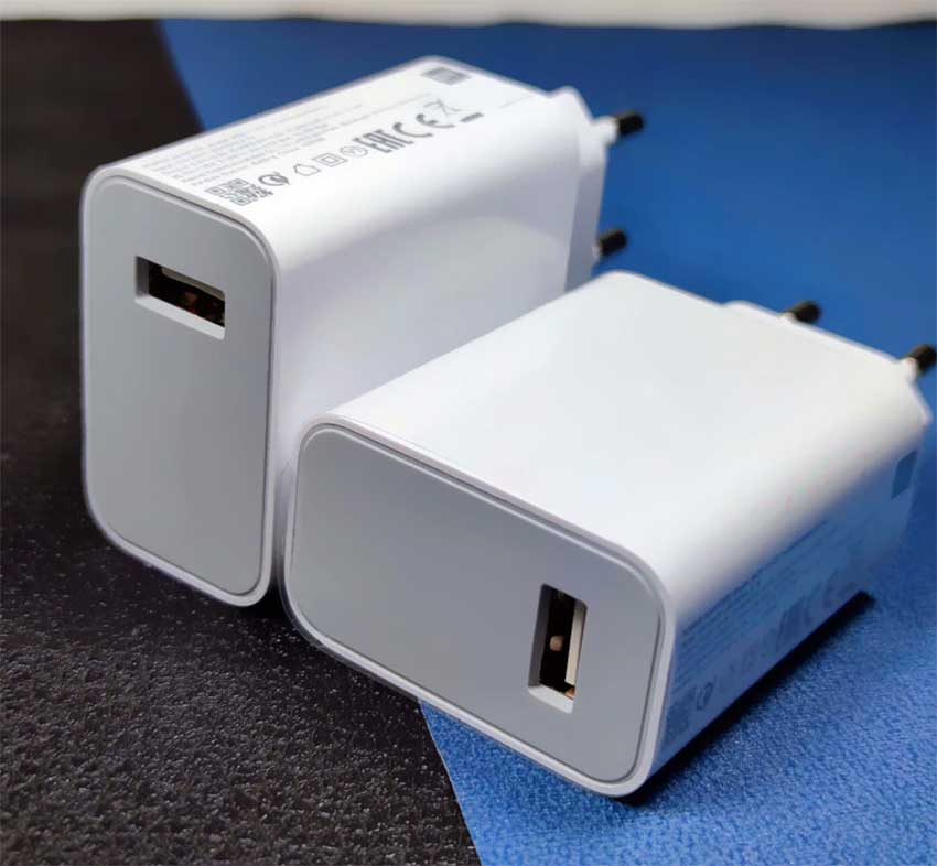 Xiaomi-USB-Fast-Quick-Charger-bd.jpg1.jp
