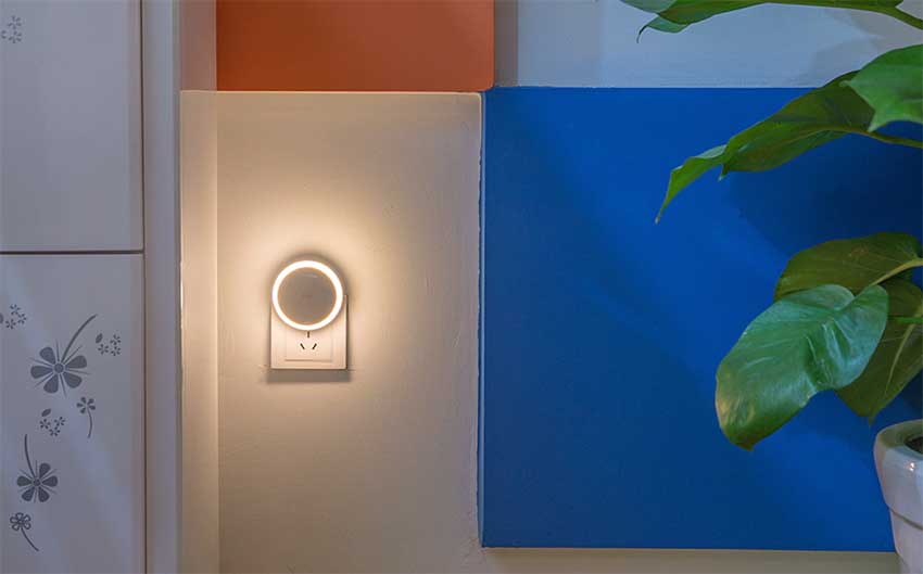 Xiaomi-Yeelight-Smart-Night-Light-Corrid