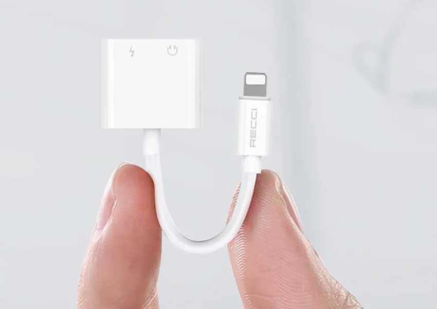 Recci-2-in-1-Lightning-Converter_2.jpg?1682747345349