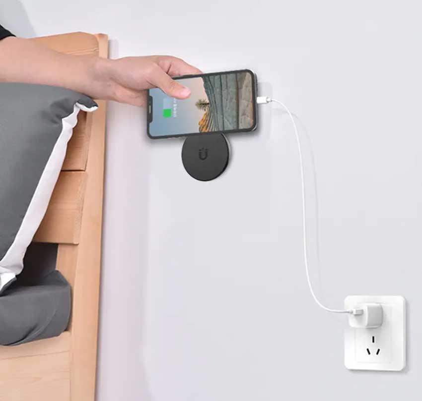 WiWU-Strong-Magnetic-Tape-Mount-for-Mobile-Phone_5.jpg?1681105769299