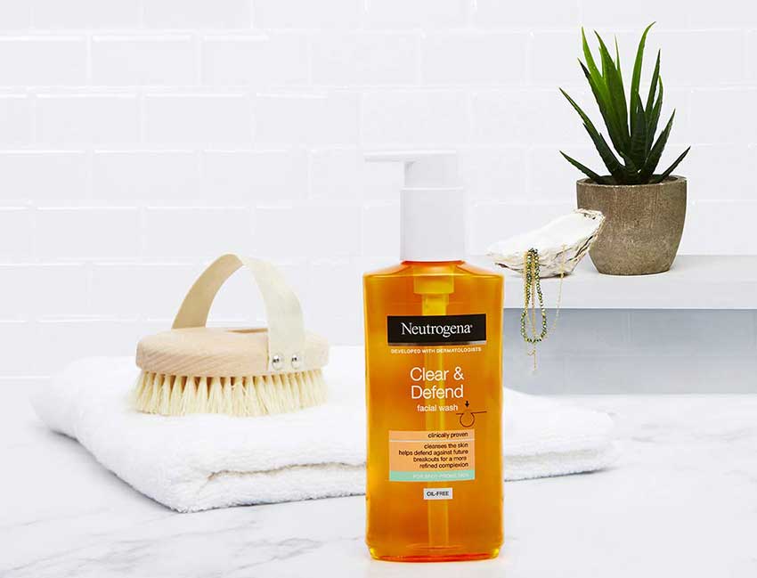 Neutrogena-Clear-%26-Defend-Facial-Wash-
