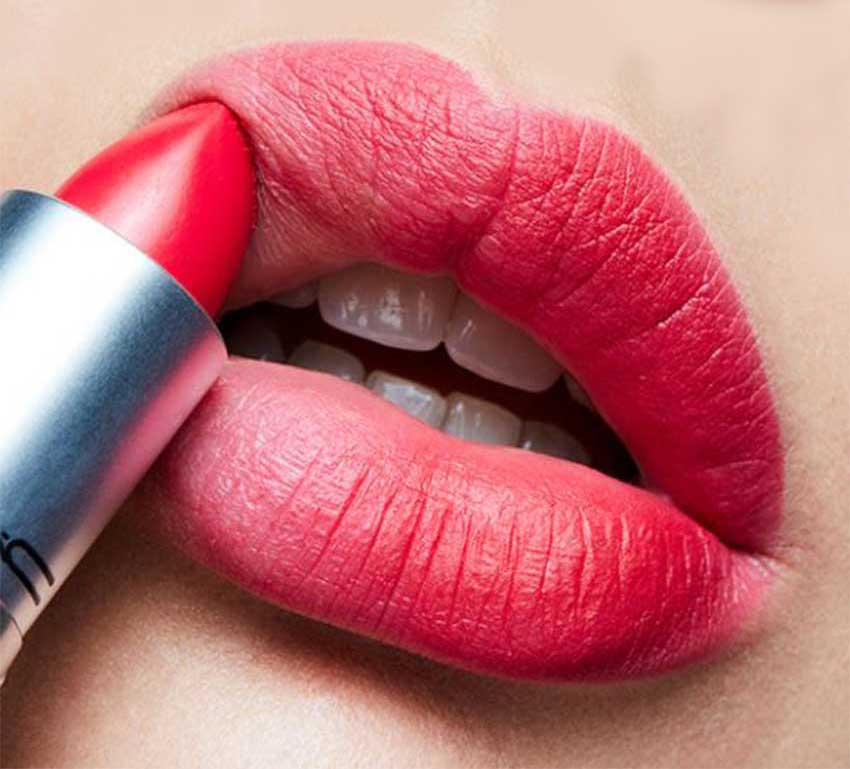 MAC-Mini-Lipstick-Relentlessly-Red-price