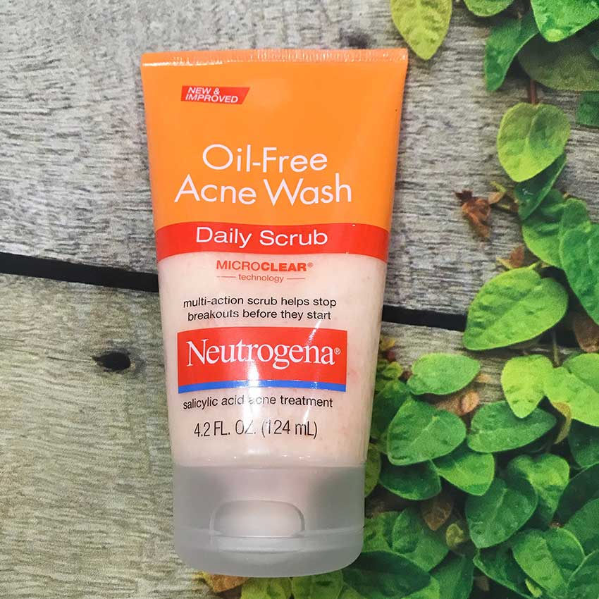 Neutrogena-Oil-Free-Acne-Wash-Daily-Scru