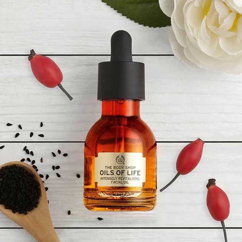 The-Body-Shop-Oils-of-Life-Intensely-Rev