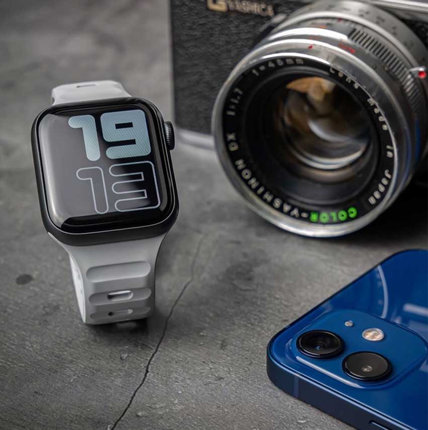 Spigen-Silicone-Sport-Strap-for-Apple-Watch_8.jpg?1669437387142