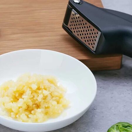 Huohou Garlic Presser Manual Crusher Kitchen Tool Huohou Garlic Presser Manual Crusher Kitchen Tool