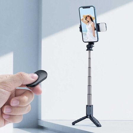 Mcdodo SS-1781 Multifunctional 3 in 1 Single Lights Selfie Stick Mcdodo SS-1781 Multifunctional 3 in 1 Single Lights Selfie Stick